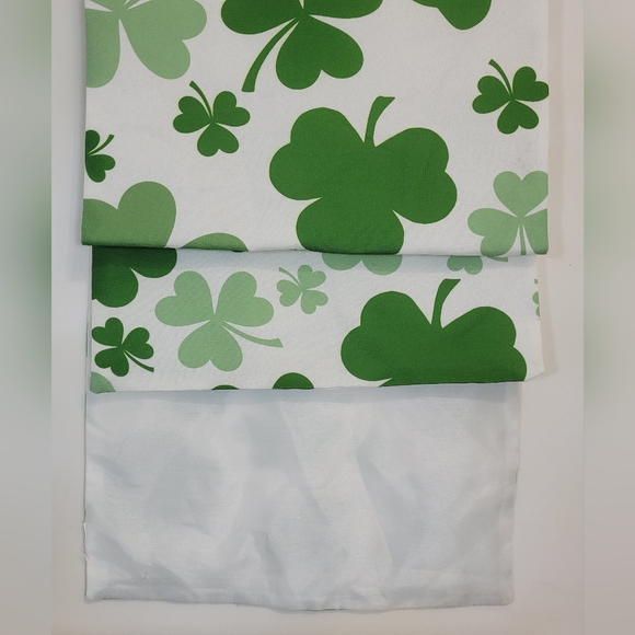 St. Patrick's Day Tablecloth - Irish Shamrocks Decoration Ireland - Picture 4 of 5